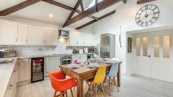 Dishwasher, highchair