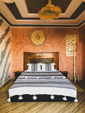 Deluxe dubbelrum | Skrivbord, arbetsyta för laptop, ljudisolering och gratis wi-fi