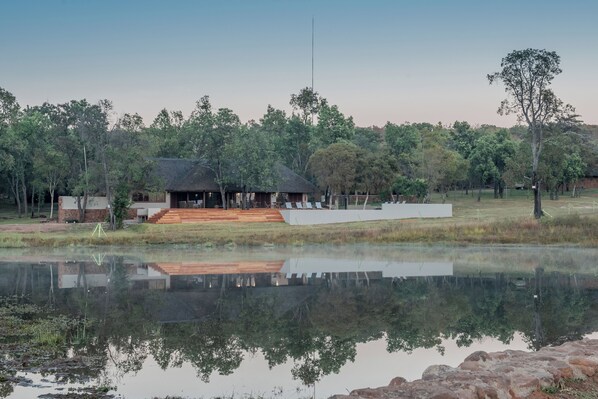 Exterior - Ilanga Lodge (Vaalwater)