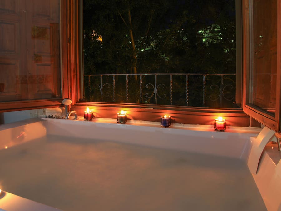 Traditional House | Blackout drapes, iron/ironing board, free WiFi, bed sheets