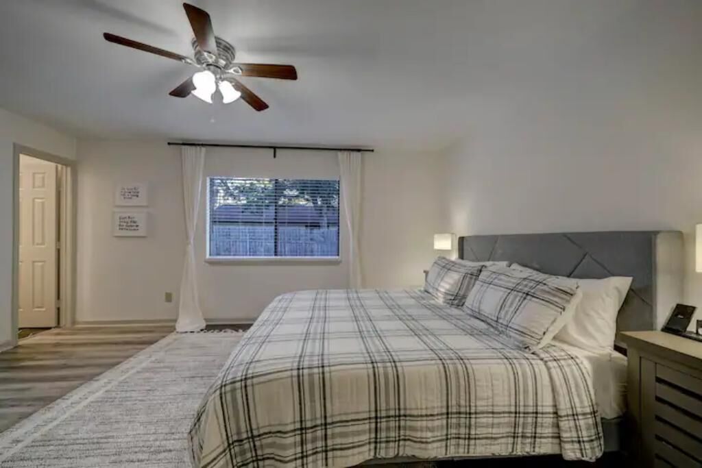 3 chambres, bureau, fer et planche à repasser, Wi-Fi gratuit