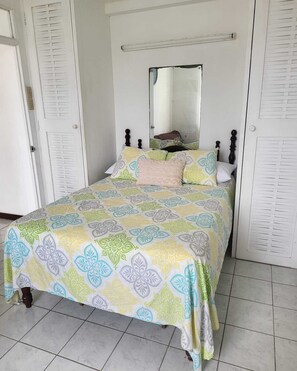 1 bedroom, iron/ironing board, WiFi, bed sheets