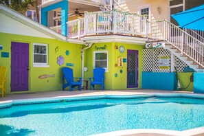 A heated pool - Crane Creek Inn Manatee Suite: Waterfront Pool! (Melbourne)