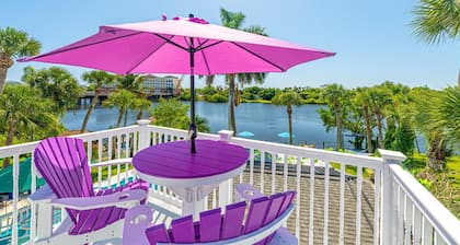 Crane Creek Inn Osprey Room: Waterfront, Pool, B&B