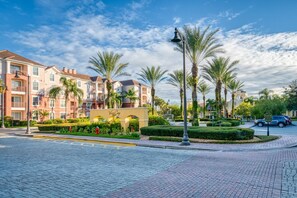 Exterior - New Apartment 3Br - Convention Center - 310 (Orlando)