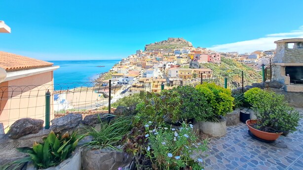 Unclassified image, 1 of 49, button - Appartamenti vista castello (Castelsardo)