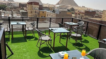 Daily continental breakfast (USD 20 per person)