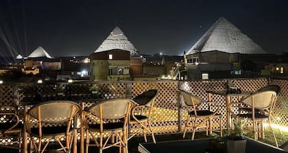 Nefertari Pyramids View Inn