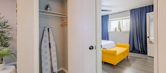 Beautiful Contemporary Suite #07