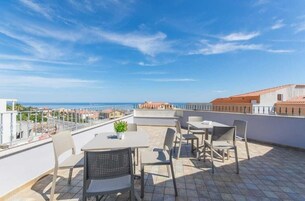 Panoramic Penthouse | Terrace/patio