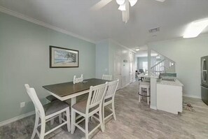 Dining - WINTER TEXANS WELCOME- 3 BR 3.5 BA + Garage, 2 Balconies, 2 blocks to Beach!!

 (Corpus Christi)
