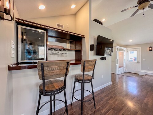 Outdoor Oasis With HOT TUB, Brick Patios, Large Deck & Fenced In - 3Bed/2Bath!