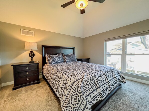 3 bedrooms, desk, iron/ironing board, travel cot