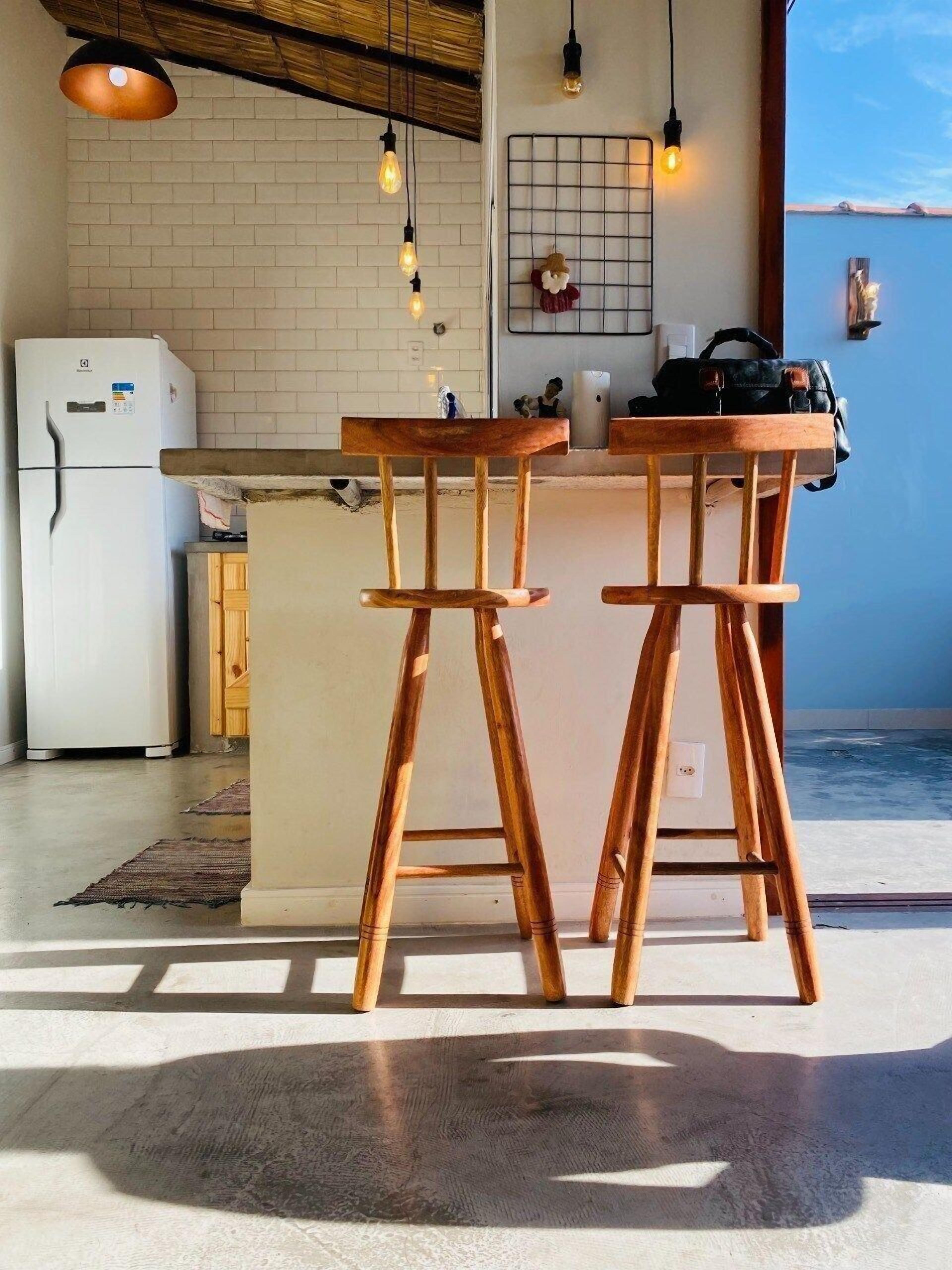 Refrigerador, microondas, placa de cocina, licuadora