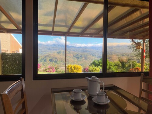 Vista Verde en el Pacífico a 1 Kilómetro de la Carretera Interamericana