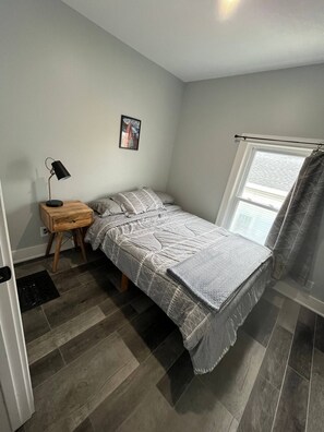 2 habitaciones, cuna de viaje, wifi y ropa de cama 