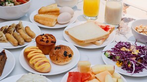 Desayuno buffet incluido todos los días