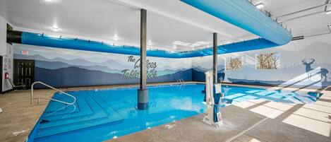 Una piscina techada, una piscina climatizada