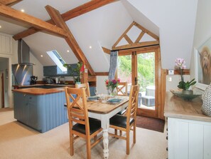 Cottage | Dining - Pultheley Cottage (Montgomery)