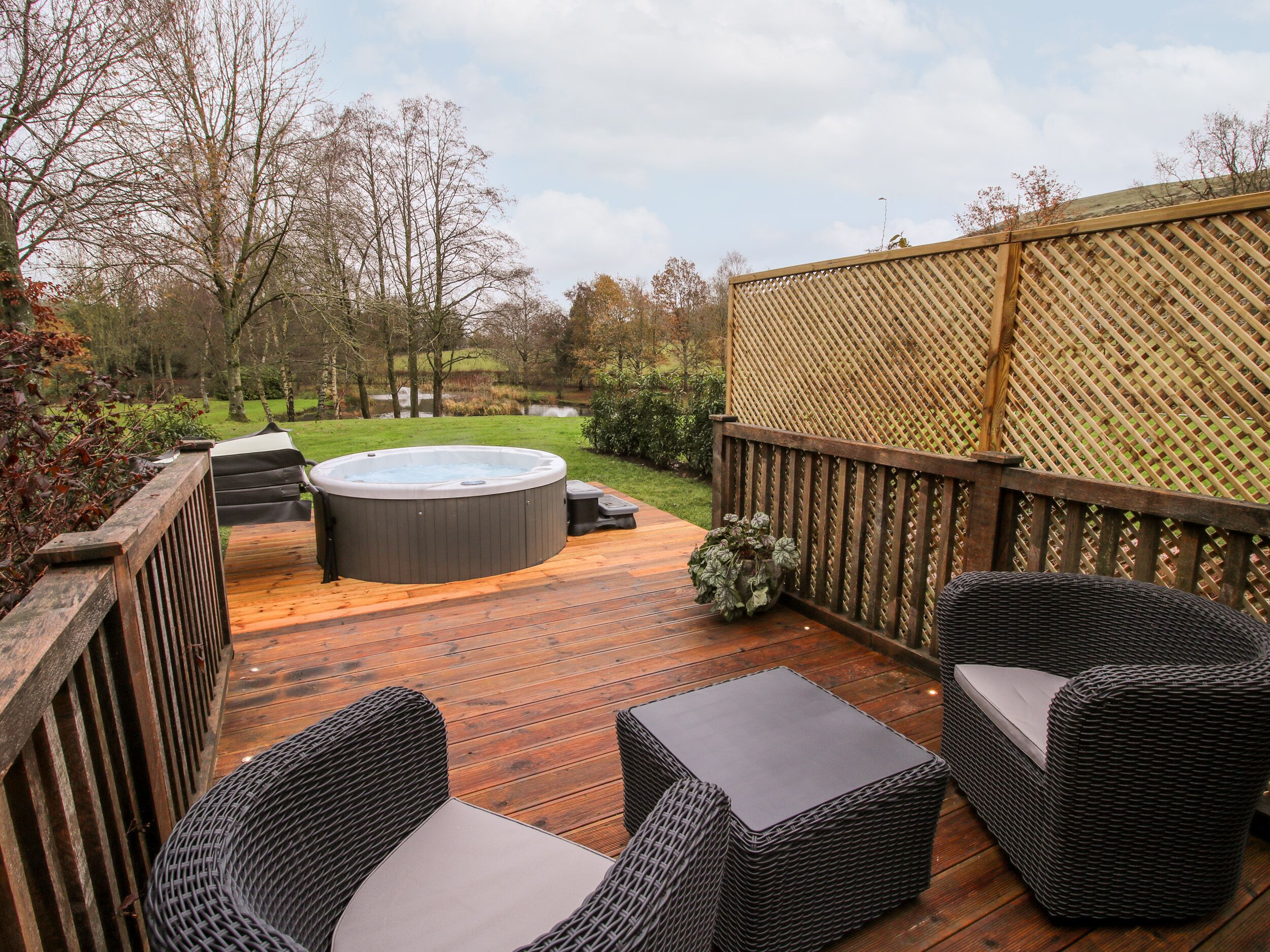 Cottage | Property grounds