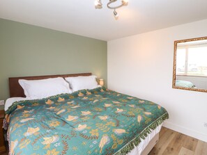 Stuga | 2 sovrum, individuell inredning, unika möbler och gratis wi-fi