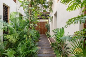 Property grounds - BajoCielo107 Lux 2BR Condo Priv Pool in Aldea Zama (Tulum)