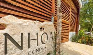 Exterior detail - NHOA 112B Lux 1BR Condo Plunge Pool in Aldea Zama (Tulum)