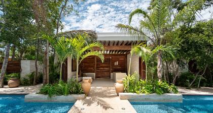 NHOA 102A Lux 2BR Condo Plunge Pool in Aldea Zama