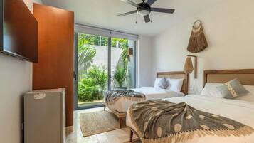 1 bedroom, iron/ironing board, free WiFi