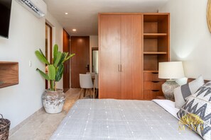 1 bedroom, iron/ironing board, free WiFi, bed sheets