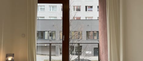 3 間睡房、熨斗/熨衫板、可攜式嬰兒床、免費 Wi-Fi