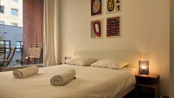 3 bedrooms, iron/ironing board, travel crib, free WiFi