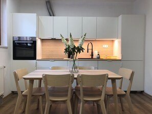 Dining - Modern apartment with balcony (Hlavní mesto Praha)