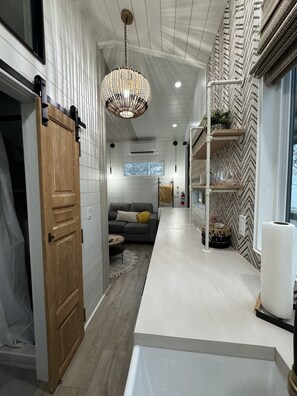 Interior - Little Wolf Tiny Home cozy, pet friendly, secluded

 (Central Point)