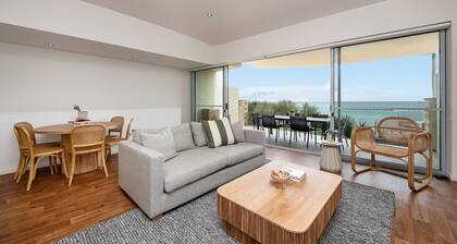 Groves Sunset Views in Aspendale