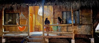 Private Montañita Cottage with En-Suite Bath & AC