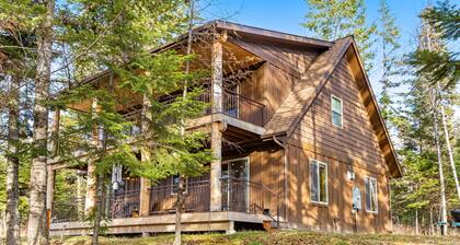 Nine cabins in a scenic, tranquil community - ideal for reunions & retreats