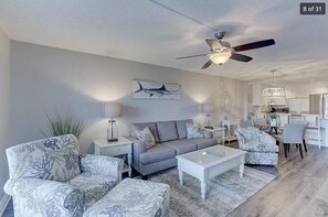 Premier Condo | Living room | 40-inch Smart TV with digital channels, Netflix, Hulu - Siesta Key  (Siesta Key)