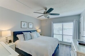 Premier Condo | 2 bedrooms, Egyptian cotton sheets, premium bedding, memory foam beds