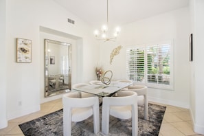 Dining - Spa, Fireplace: Paradisal Lake LaQuinta Home! (La Quinta)