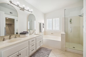 Hair dryer, towels - Spa, Fireplace: Paradisal Lake LaQuinta Home! (La Quinta)