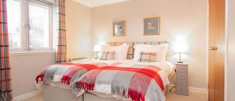 2 bedrooms, free WiFi, bed sheets