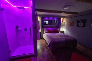 1 bedroom, iron/ironing board, WiFi, bed sheets - Onlyfor2 a love nest for the couple (Ronciglione)