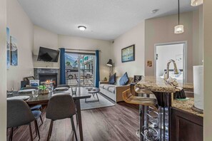 Dining - King Bed | Pool w/slide | Mountain Views | Hot Tub (Canmore)