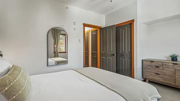 1 Schlafzimmer, Bügeleisen/Bügelbrett, Reisekinderbett, WLAN