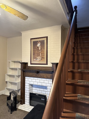 Cozy little Castle. Warm & welcoming.