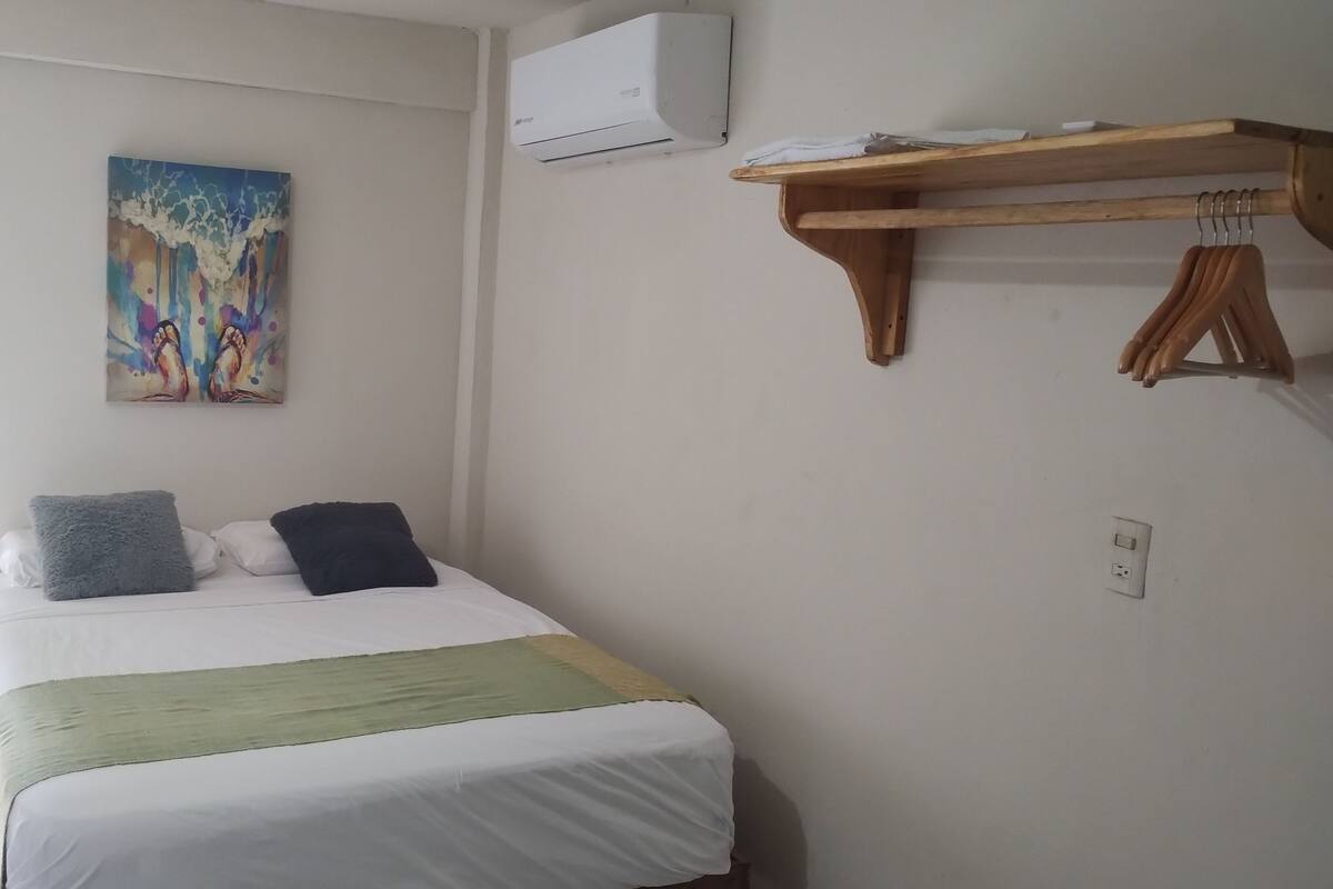 Chambre familiale double | Accès au Wi-Fi (inclus), literie fournie