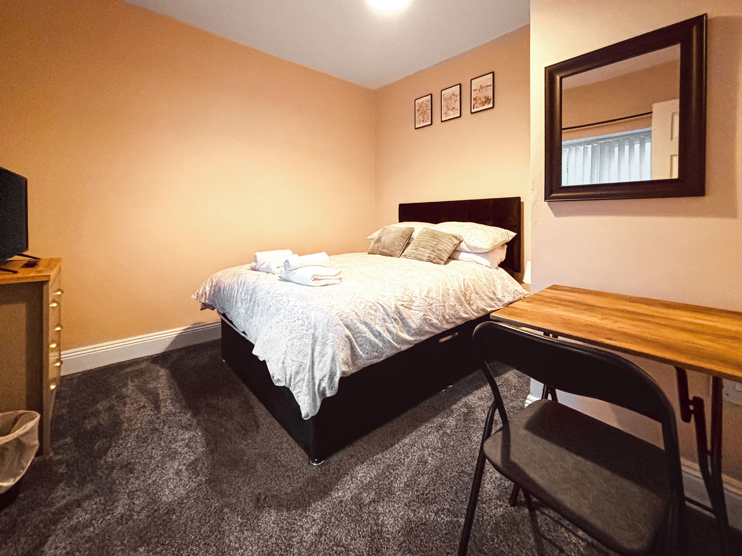 3 bedrooms, free WiFi, bed sheets