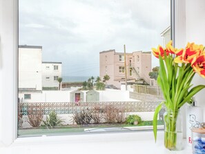 Interior - 4 bedroom accommodation in Watergate Bay, Newquay (Watergate Bay, Newquay)