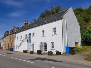Exterior - 3 bedroom accommodation in Avoch, near Fortrose (Avoch, near Fortrose)